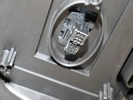 ΦΑΝΑΡΙ ΕΜΠΡΟΣ XENON (ΜΕ ΚΙΤΡΙΝΟ ΦΛΑΣ) (MARELLI)