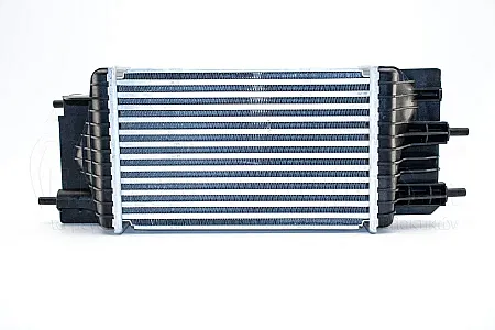 ΨΥΓΕΙΟ INTERCOOLER (ΓΙΑ ΕΚΔΟΣΕΙΣ 1.5dCi ΠΕΤΡΕΛΑΙΟ) (ΔΙΑΣΤΑΣΕΙΣ ΚΥΨΕΛΗΣ: 281x175x80mm) (ΜΕ ΔΙΑΓΩΝΙΑ ΚΟΛΑΡΑ ΚΟΥΜΠΩΤΑ)