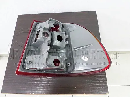 ΦΑΝΑΡΙ ΠΙΣΩ 4πορτο